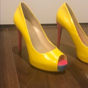 Yellow and pink patent high heels